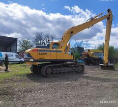 Замена стрелы и рукояти на экскаваторе LGCE E6210F